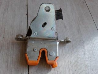 bontott SKODA FABIA I Csomagtérajtó Zárszerkezet