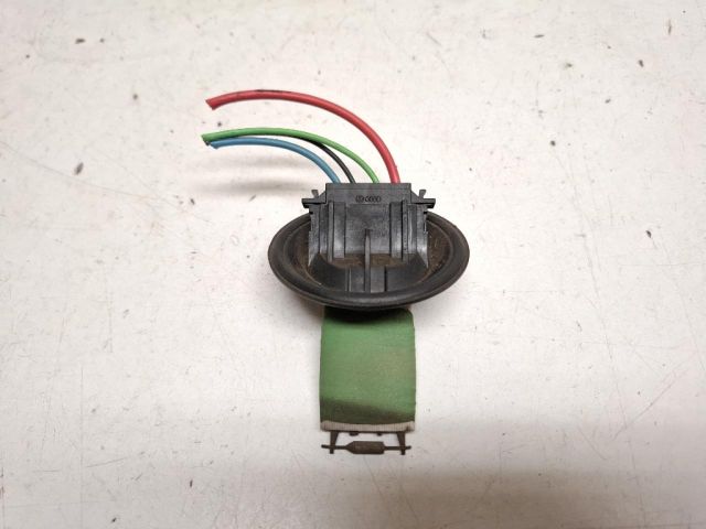 bontott SKODA FABIA I Előtét Ellenállás Fűtőmotor