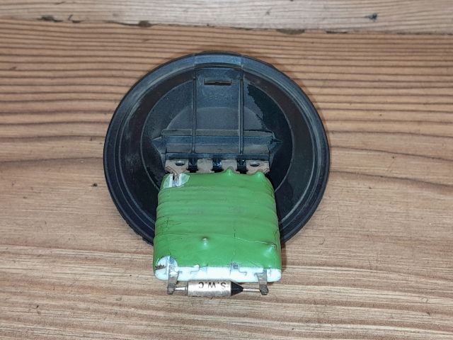 bontott SKODA FABIA I Előtét Ellenállás Fűtőmotor