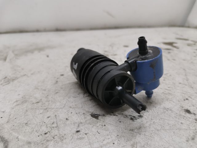 bontott SKODA FABIA I Első Ablakmosó Szivattyú