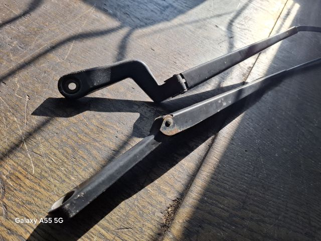 bontott SKODA FABIA I Első Ablaktörlő Kar