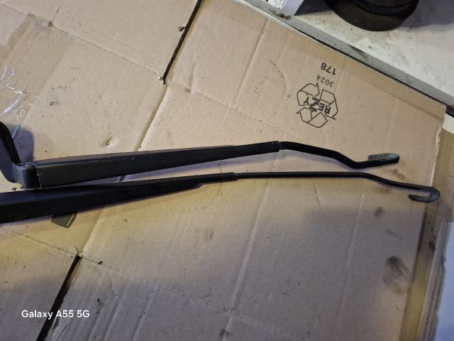 bontott SKODA FABIA I Első Ablaktörlő Kar