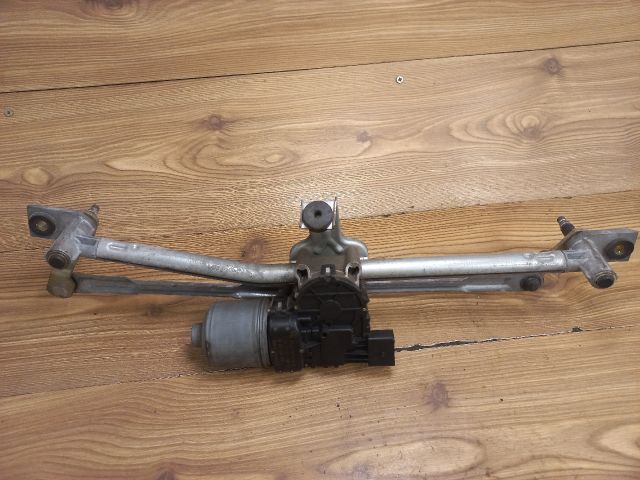 bontott SKODA FABIA I Első Ablaktörlő Szerkezet Motorral