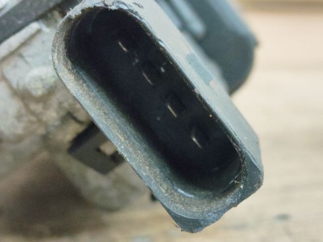 bontott SKODA FABIA I Első Ablaktörlő Szerkezet Motorral