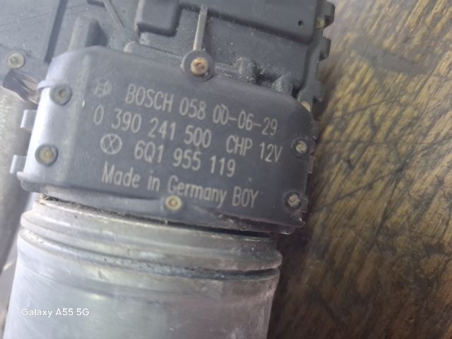 bontott SKODA FABIA I Első Ablaktörlő Szerkezet Motorral