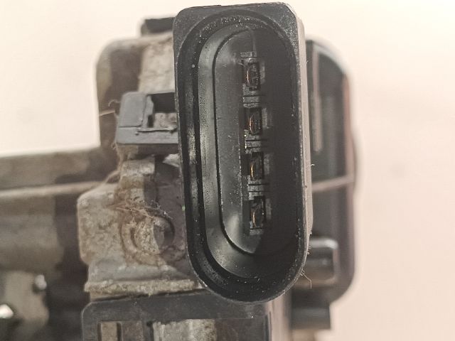 bontott SKODA FABIA I Első Ablaktörlő Szerkezet Motorral