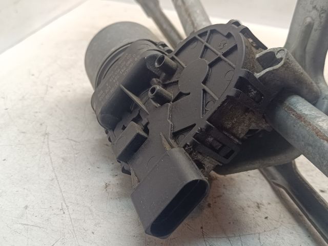 bontott SKODA FABIA I Első Ablaktörlő Szerkezet Motorral