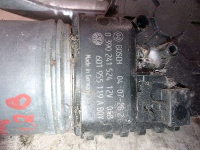 bontott SKODA FABIA I Első Ablaktörlő Szerkezet Motorral