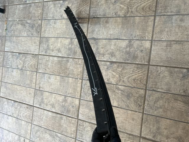 bontott SKODA FABIA I Első Lökhárító Alsó Középső Díszrács