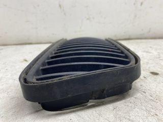 bontott SKODA FABIA I Első Lökhárító Alsó Középső Díszrács