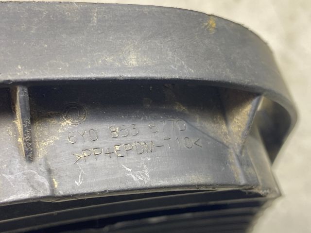 bontott SKODA FABIA I Első Lökhárító Alsó Középső Díszrács