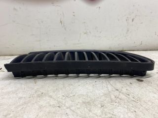 bontott SKODA FABIA I Első Lökhárító Alsó Középső Díszrács