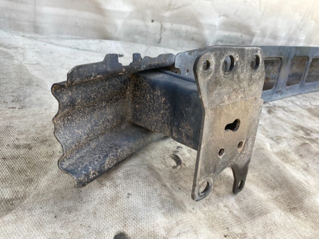 bontott SKODA FABIA I Első Lökhárító Merevítő (Fém)