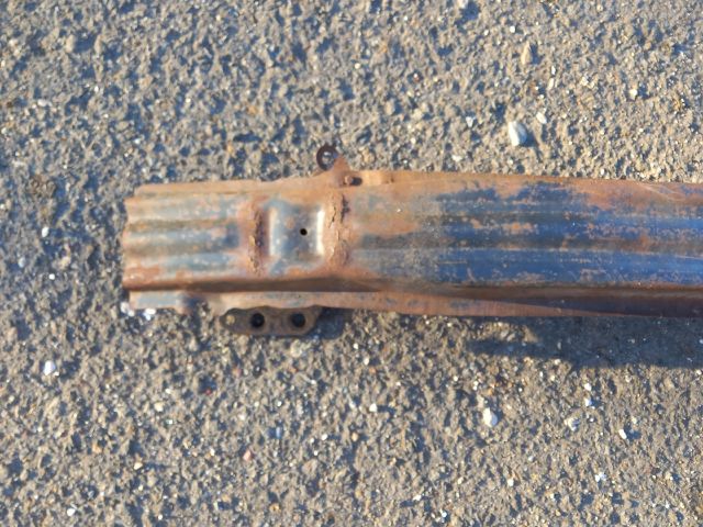 bontott SKODA FABIA I Első Lökhárító Merevítő (Fém)