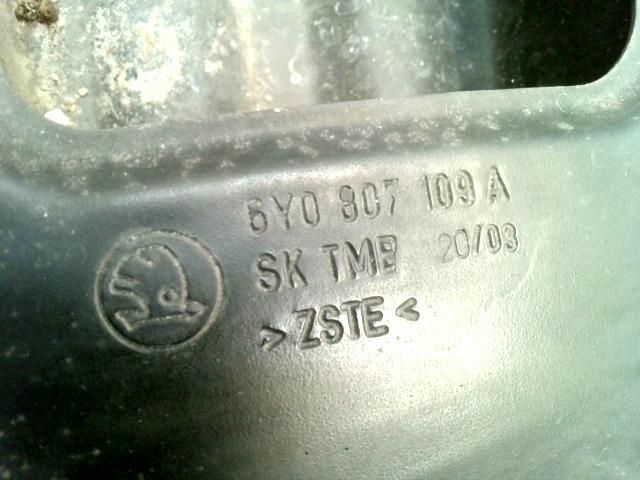 bontott SKODA FABIA I Első Lökhárító Merevítő (Fém)