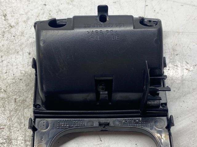 bontott SKODA FABIA I Első Tároló Rekesz