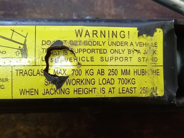 bontott SKODA FABIA I Emelő