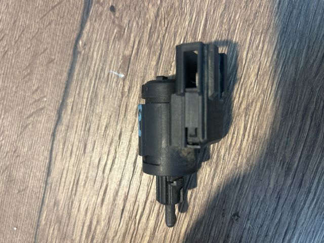 bontott SKODA FABIA I Fék Pedál Kapcsoló