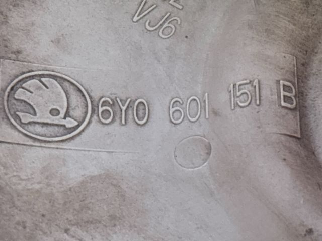 bontott SKODA FABIA I Felniközép (1 db)