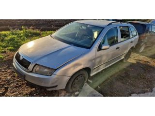 bontott SKODA FABIA I Felső Hűtőburkolat