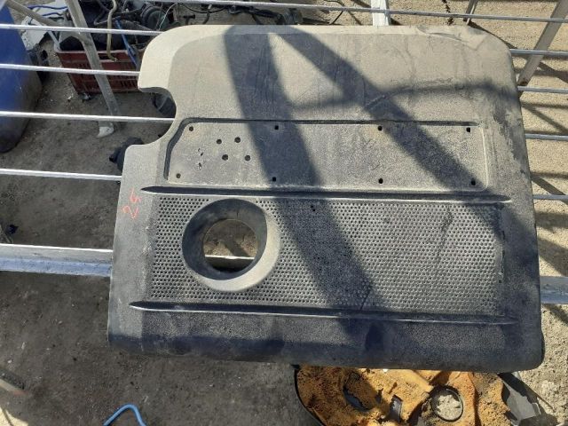 bontott SKODA FABIA I Felső Hűtőburkolat