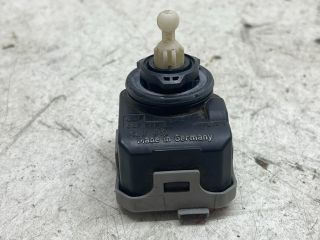 bontott SKODA FABIA I Fényszórómagasság Állító Motor Jobb