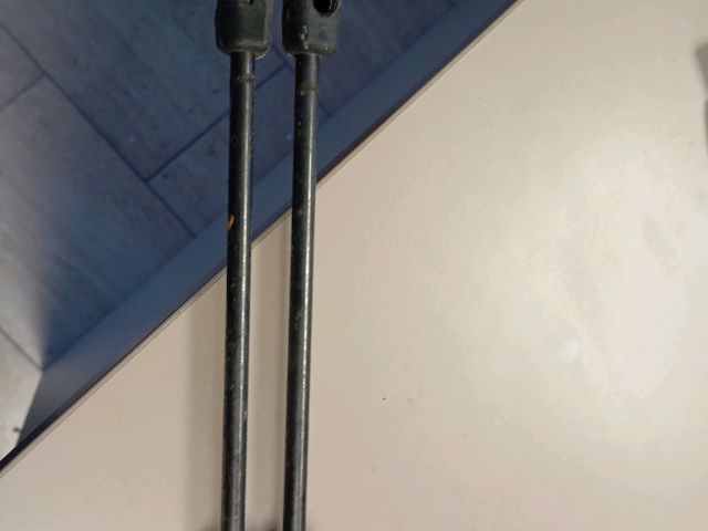 bontott SKODA FABIA I Gázrugós Kitámasztó Teleszkóp Pár Csomagtérajtó