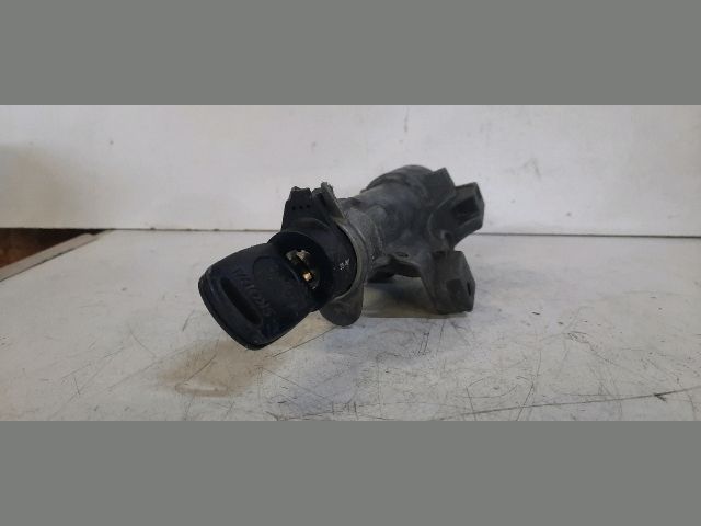 bontott SKODA FABIA I Gyújtáskapcsoló Házzal