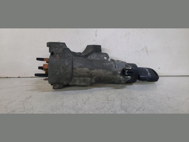 bontott SKODA FABIA I Gyújtáskapcsoló Házzal