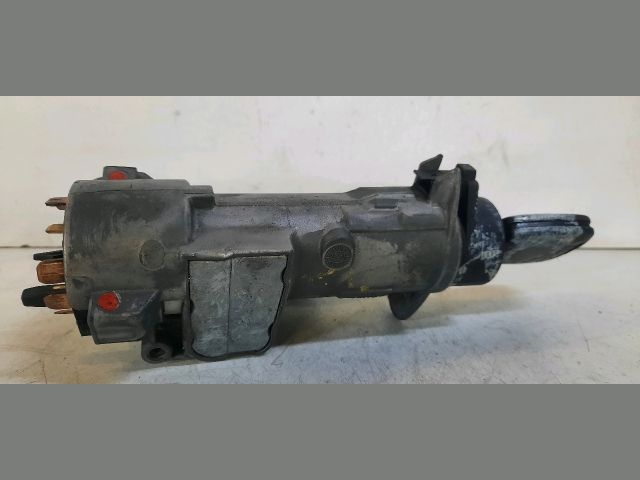 bontott SKODA FABIA I Gyújtáskapcsoló Házzal