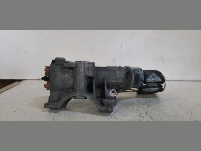 bontott SKODA FABIA I Gyújtáskapcsoló Házzal