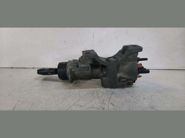 bontott SKODA FABIA I Gyújtáskapcsoló Házzal