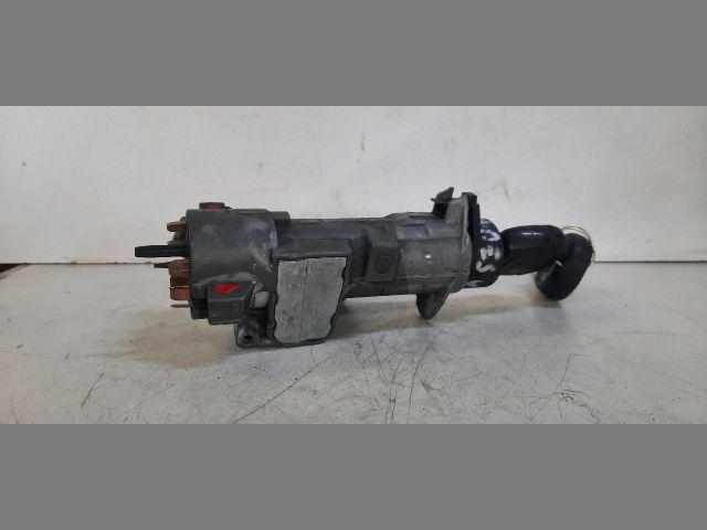 bontott SKODA FABIA I Gyújtáskapcsoló Házzal