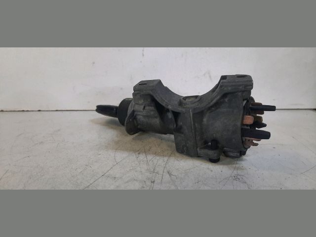 bontott SKODA FABIA I Gyújtáskapcsoló Házzal