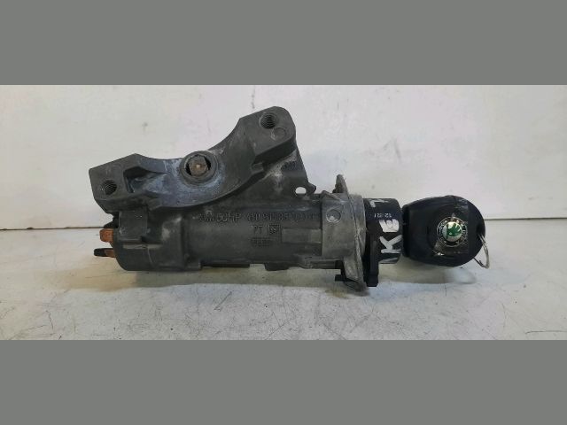 bontott SKODA FABIA I Gyújtáskapcsoló Házzal