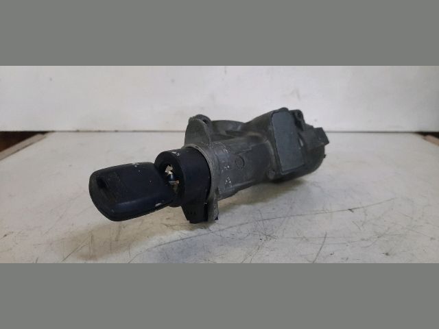 bontott SKODA FABIA I Gyújtáskapcsoló Házzal