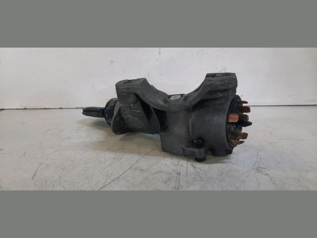 bontott SKODA FABIA I Gyújtáskapcsoló Házzal