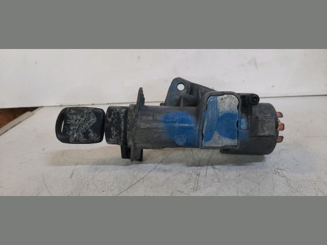 bontott SKODA FABIA I Gyújtáskapcsoló Házzal