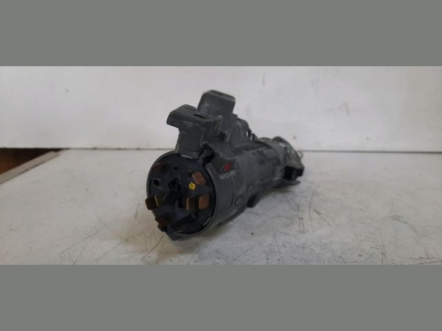 bontott SKODA FABIA I Gyújtáskapcsoló Házzal