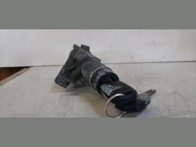 bontott SKODA FABIA I Gyújtáskapcsoló Házzal