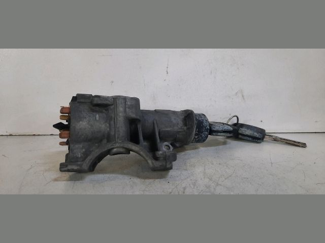 bontott SKODA FABIA I Gyújtáskapcsoló Házzal