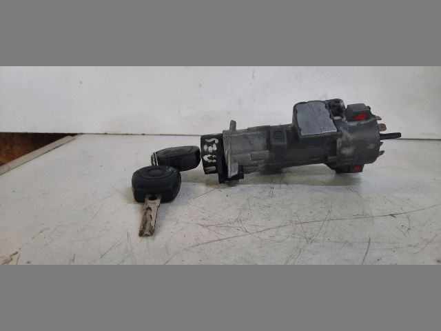 bontott SKODA FABIA I Gyújtáskapcsoló Házzal