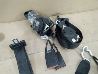 bontott SKODA FABIA I Hátsó Biztonsági Öv Szett