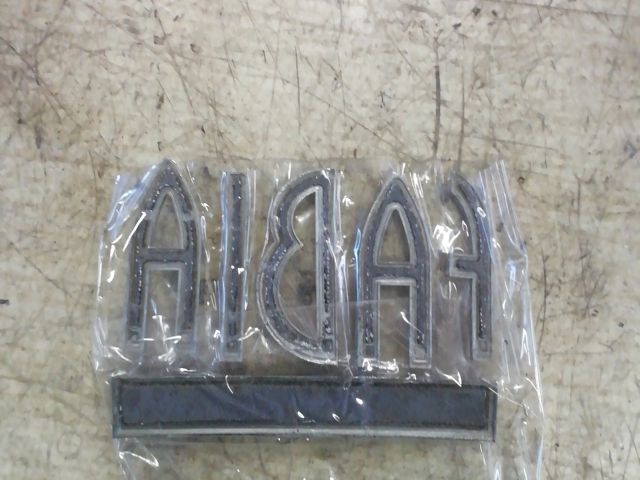 bontott SKODA FABIA I Hátsó Embléma