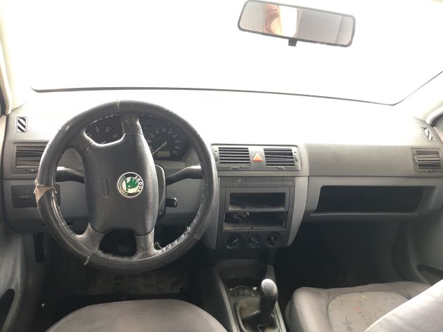 bontott SKODA FABIA I Hátsó Hamutartó