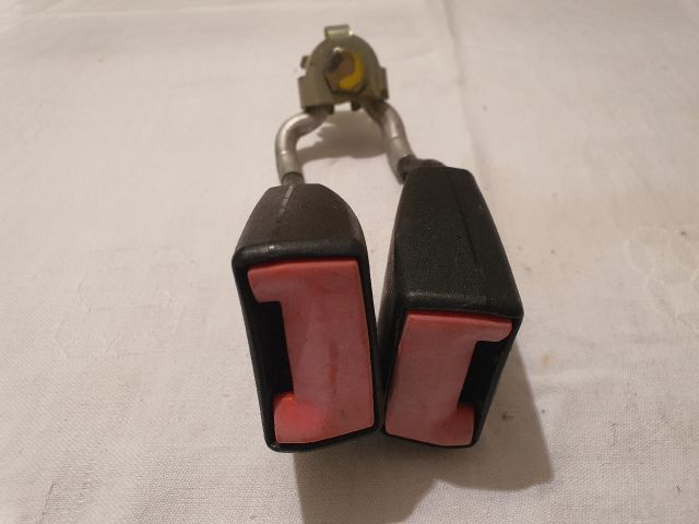 bontott SKODA FABIA I Hátsó középső Biztonsági Öv Csat