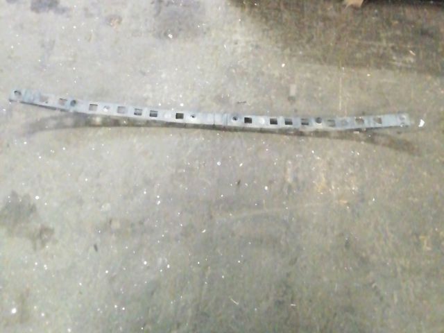 bontott SKODA FABIA I Hátsó középső Lökhárító Tartó (Műanyag)