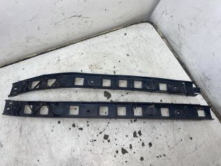 bontott SKODA FABIA I Hátsó középső Lökhárító Tartó (Műanyag)