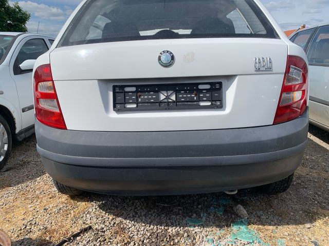 bontott SKODA FABIA I Hátsó Lökhárító (Részeivel)