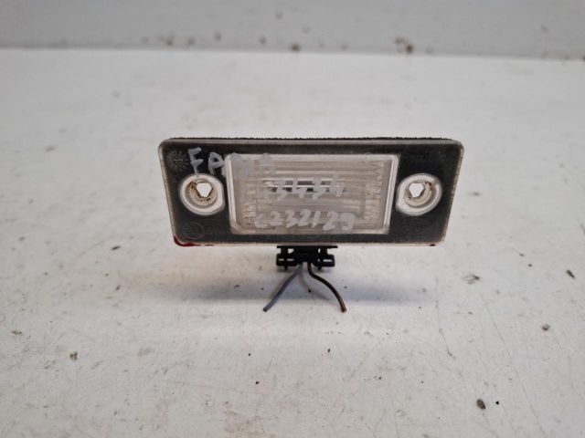 bontott SKODA FABIA I Hátsó Rendszámtábla Világítás